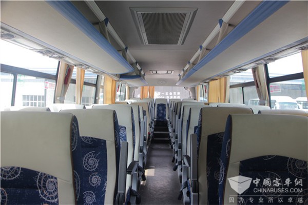 南京金龍NJL6117BEV客車（純電動(dòng)24-53座）