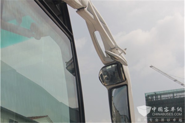 南京金龍NJL6117BEV客車（純電動(dòng)24-53座）