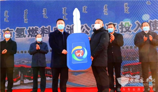 -40℃耐超低寒！銀隆“奔馬”氫燃料電池公交上線烏海 