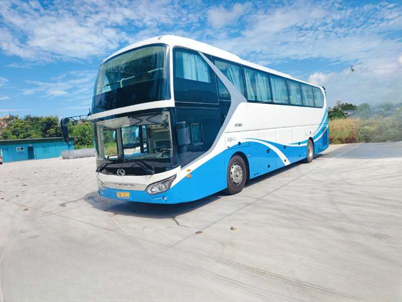 國(guó)五12米54座金龍6125旅游車