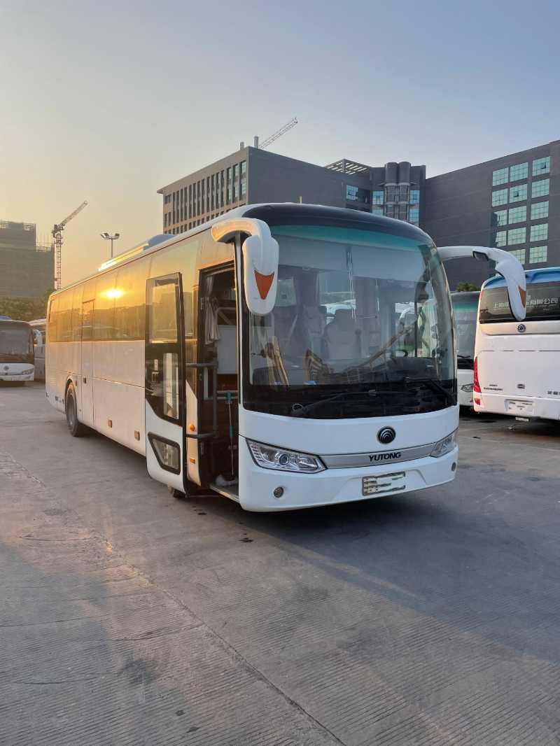 2018年10月上牌多臺48座非營運(yùn)寧德時代宇通6115電車