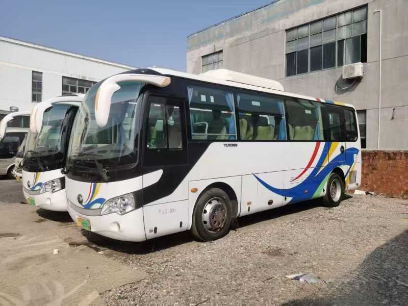 2016年12月上牌雙胞胎32座寧德時代宇通E8純電營運車