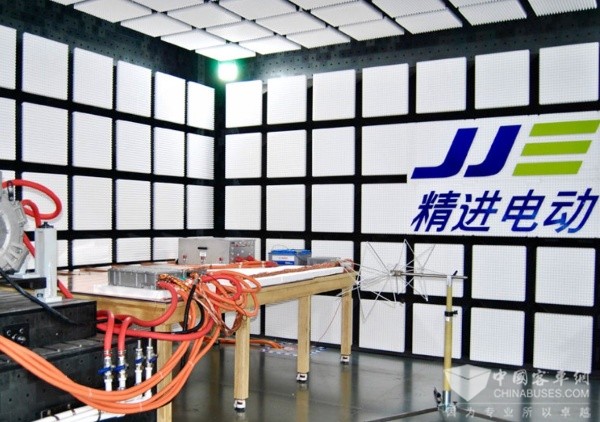 精進(jìn)電動(dòng)2024年報(bào)簡(jiǎn)讀：營(yíng)收增長(zhǎng)顯著，盈利曙光初現(xiàn)