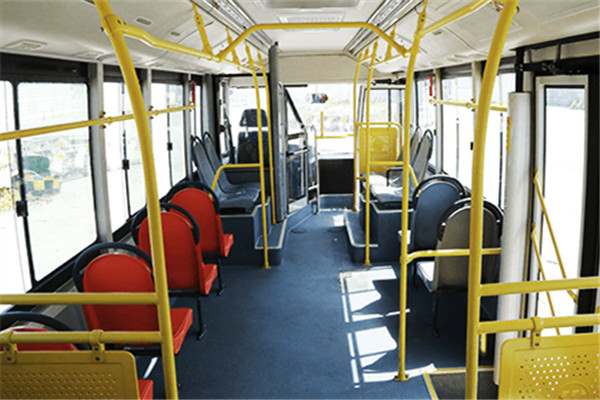 福田歐輝BJ6805EVCA-21公交車（純電動(dòng)15-25座）
